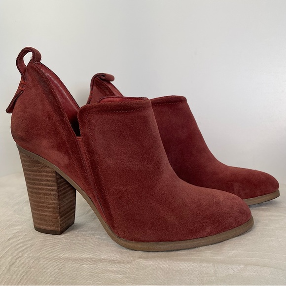 Vince Camuto Francia Ankle Booties - Picture 1 of 10